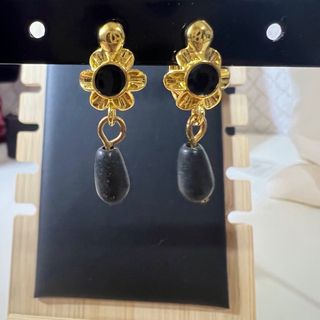 Pendientes Corales Negros y Dorados
