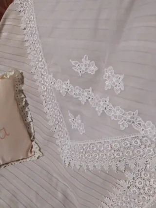 Manteleta Huertana Blanca