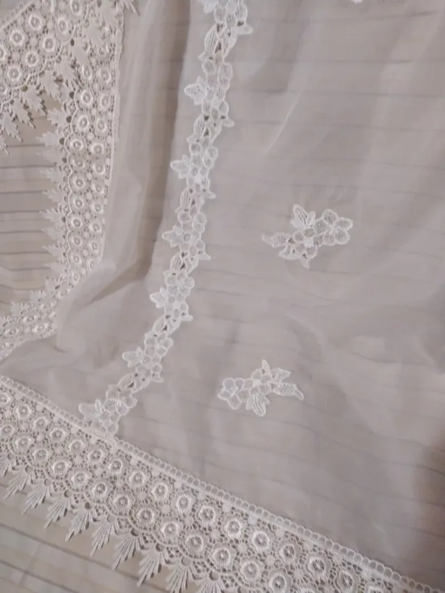 Manteleta Huertana Blanca