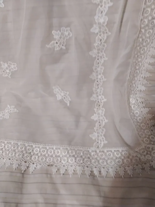 Manteleta Huertana Blanca