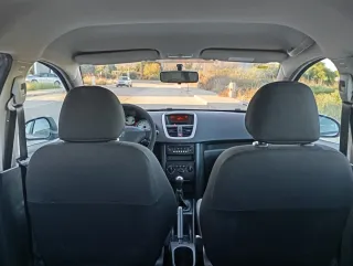 Peugeot 207 2009