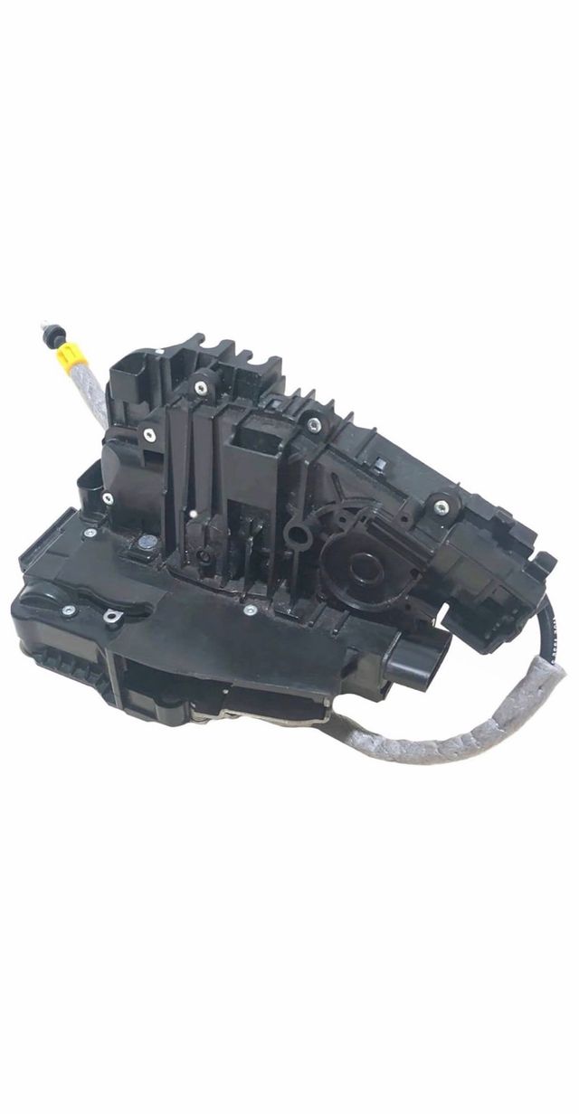 Cierre Puerta Delantero Derecho Mercedes