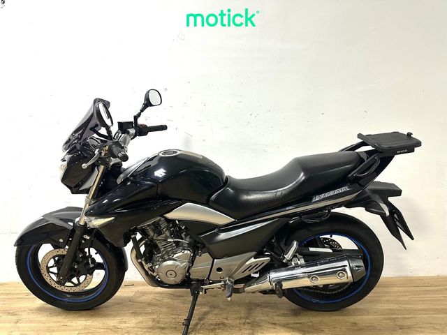 SUZUKI GW 250 INAZUMA