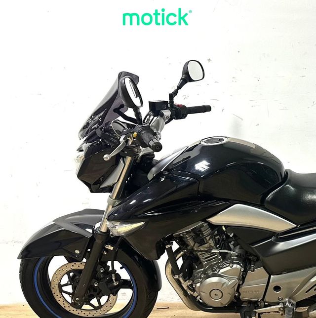 SUZUKI GW 250 INAZUMA