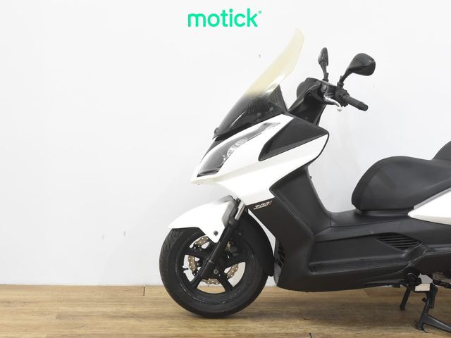 KYMCO SUPER DINK 300I