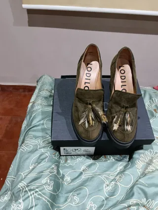 Zapatos ante verde Talla 39