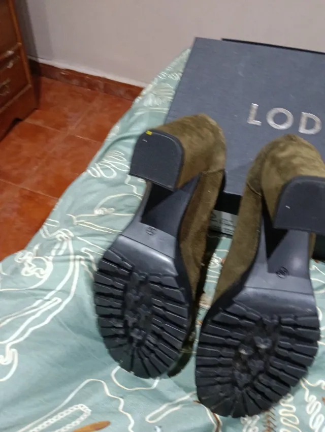 Zapatos ante verde Talla 39