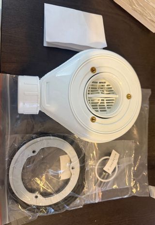 Desagüe horizontal para plato de ducha