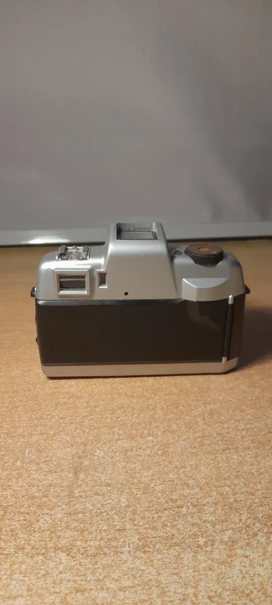 Cámara Canomatic Plata y Negra