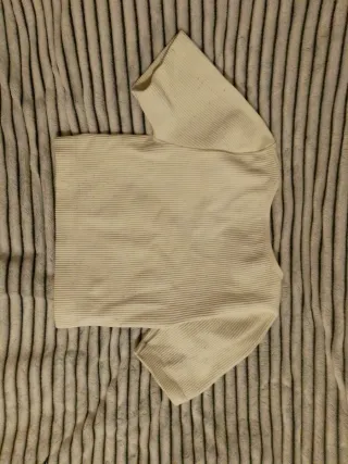 Camiseta blanca manga corta cuello V