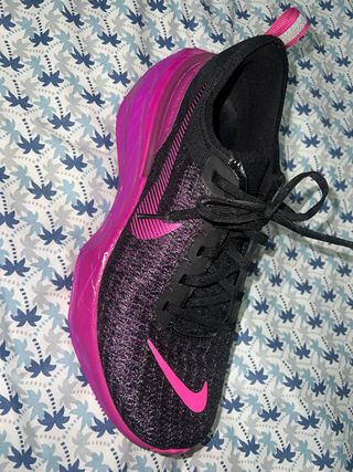 Nike Invincible 3 Negro/Rosa