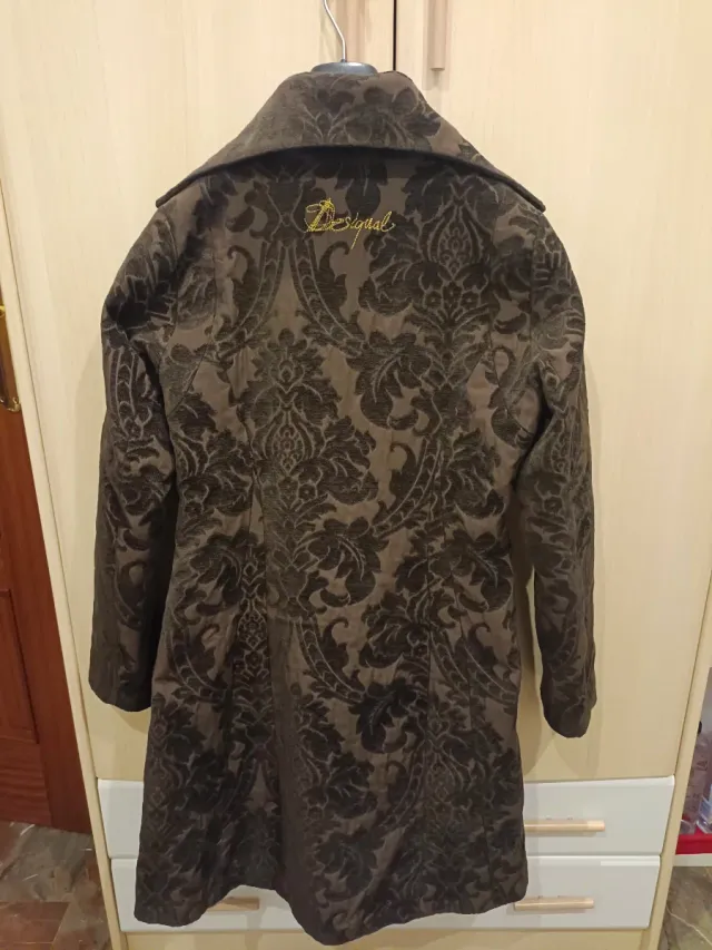Abrigo Desigual Chocolate Talla 40