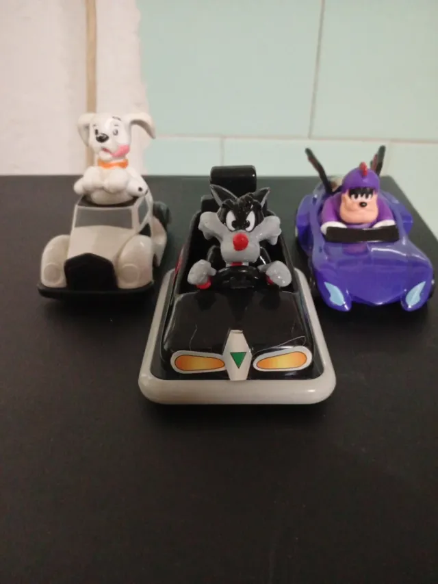 Lote 3 coches: Dálmata, Pete y Silvestre