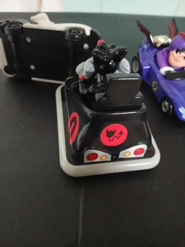 Lote 3 coches: Dálmata, Pete y Silvestre