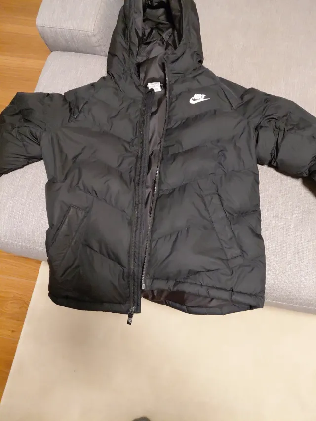 Cazadora Nike niño negra talla XL 158-170cm