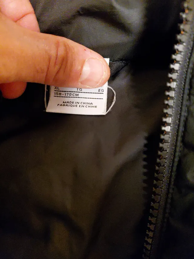 Cazadora Nike niño negra talla XL 158-170cm