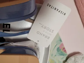 Zapatos Hispanitas azules sin estrenar