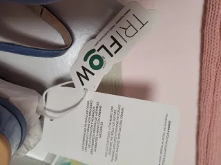 Zapatos Hispanitas azules sin estrenar