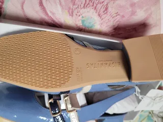 Zapatos Hispanitas azules sin estrenar