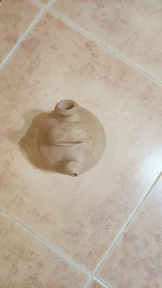 Botijo pequeño de barro