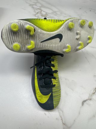 Zapatillas fútbol Nike Talla 1.5