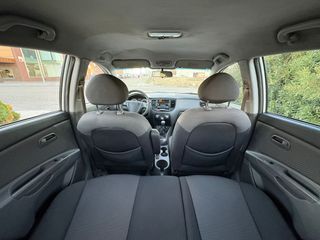 KIA Rio Pegatina2006