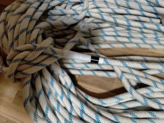 Cuerda de escalada blanca y azul Y amarre de barco