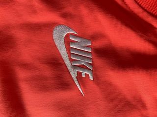 Conjunto deportivo Nike naranja