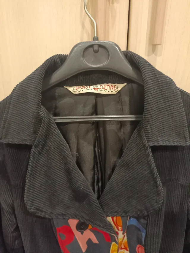 Abrigo Savage Culture pana estampado