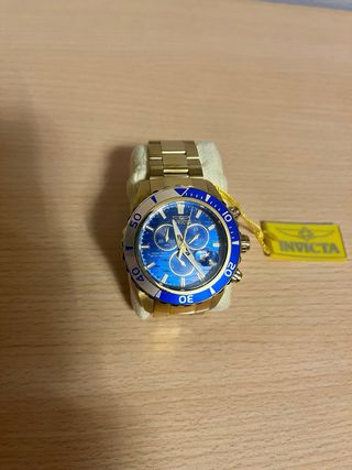 Reloj Invicta Dorado y Azul