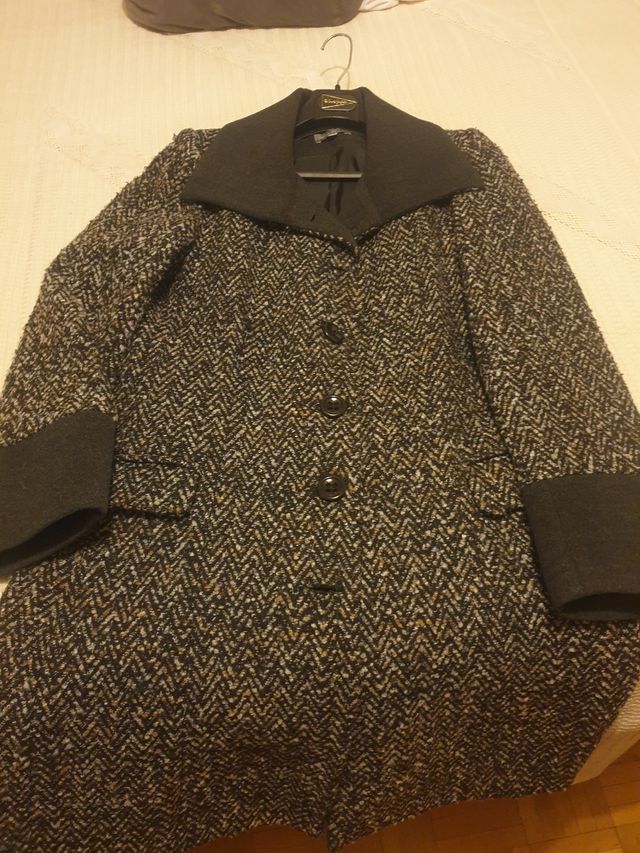 Abrigo de mujer estampado