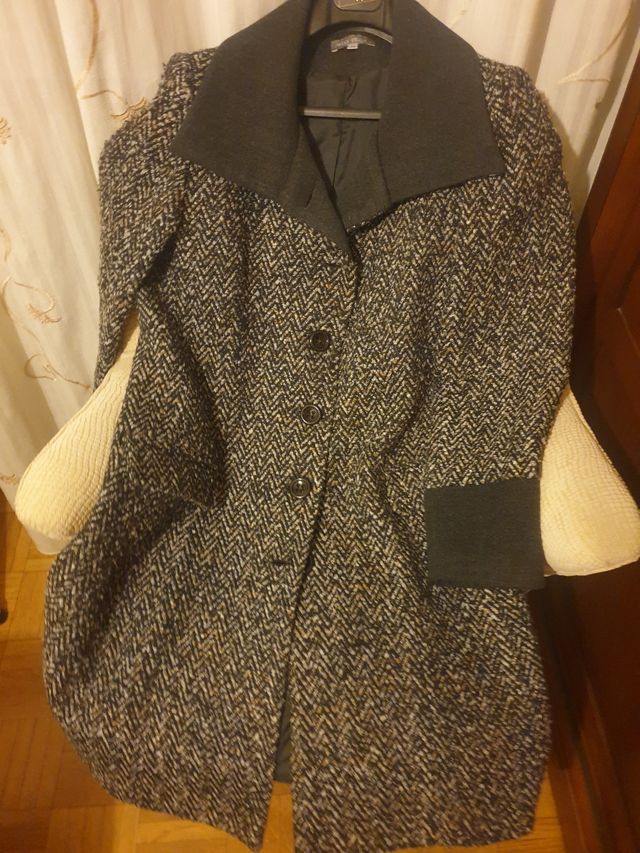 Abrigo de mujer estampado