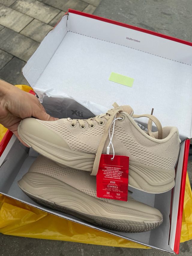 Zapatillas Xti The Urban Brand Talla 39 Beige