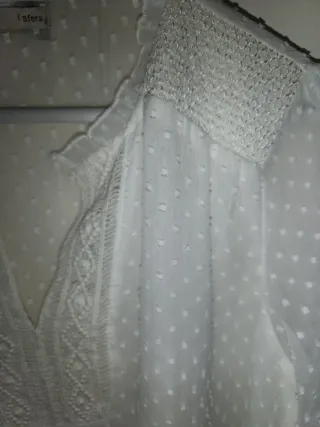Blusa blanca de plumeti