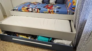 Cama juvenil doble DUO con un cajone y estanteri