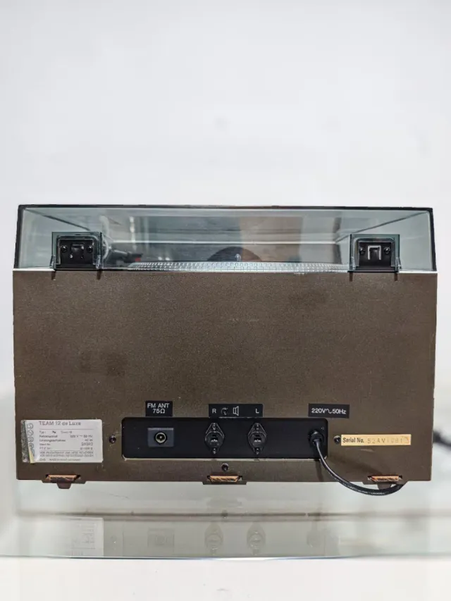 Schneider TEAM 12 de Luxe – equipe HiFi vintage