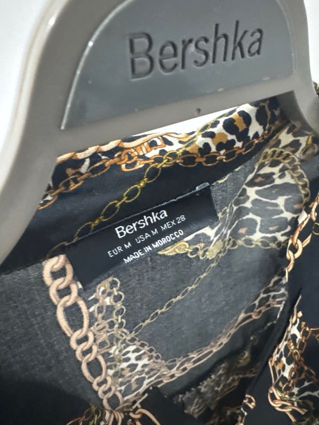 Camisa Bershka Estampado Cadenas Talla M