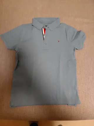 Polo Tommy Hilfiger niño azul talla 140