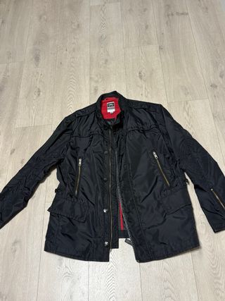 Cazadora/ Parca Audi Negra