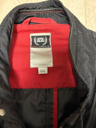 Cazadora/ Parca Audi Negra