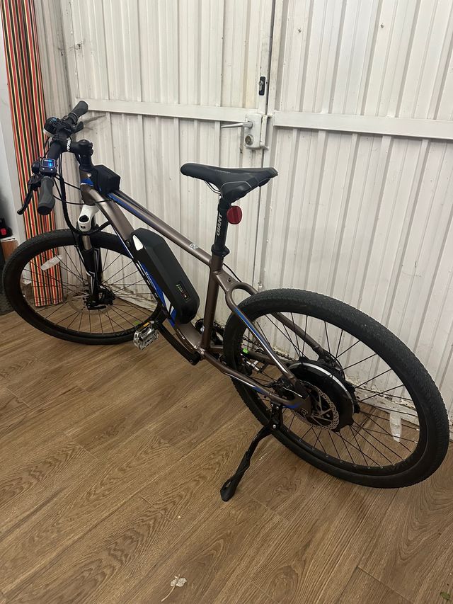 Bicicleta Eléctrica Giant MTB Motor Trasero