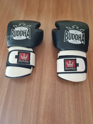 Guantes de boxeo Buddha negros y blancos