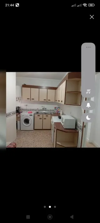 Cocina modular beige y marrón