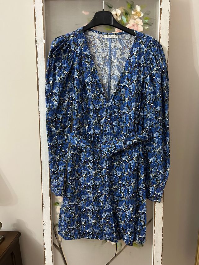 Vestido corto Stradivarius floral azul T.S