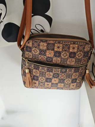 Bolso bandolera estampado azulejos