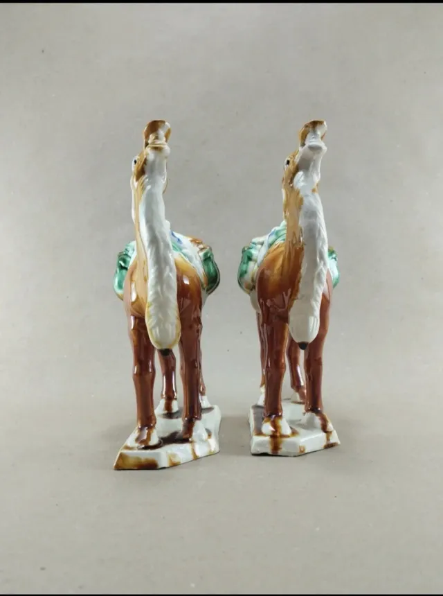 Camellos Sancai Tang Porcelana China