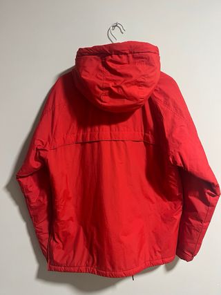 Cazadora Anorak Roja Pull&Bear