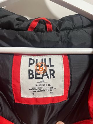 Cazadora Anorak Roja Pull&Bear