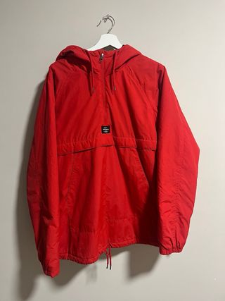 Cazadora Anorak Roja Pull&Bear