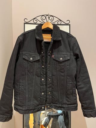 Cazadora Levi's Negra Borrego